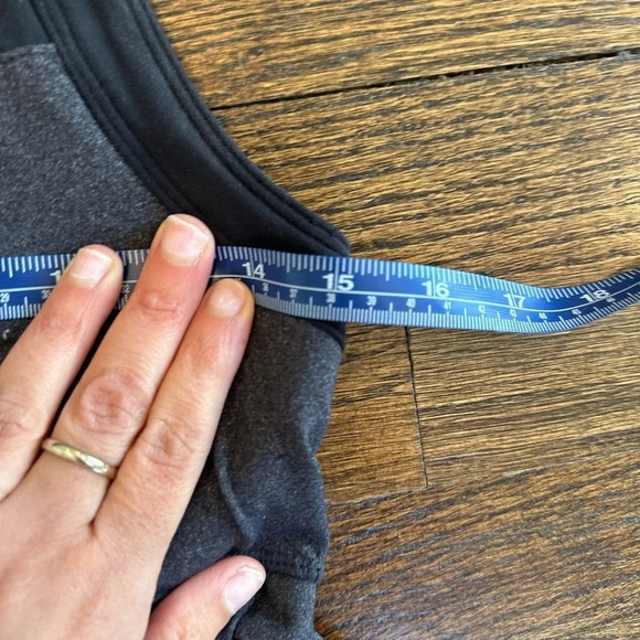 Athleta Scrunch Tank Top Workout Gray Womens Size Medium activewear running - Picture 6 of 6